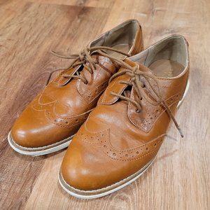 Cole Haan tan oxford shoes